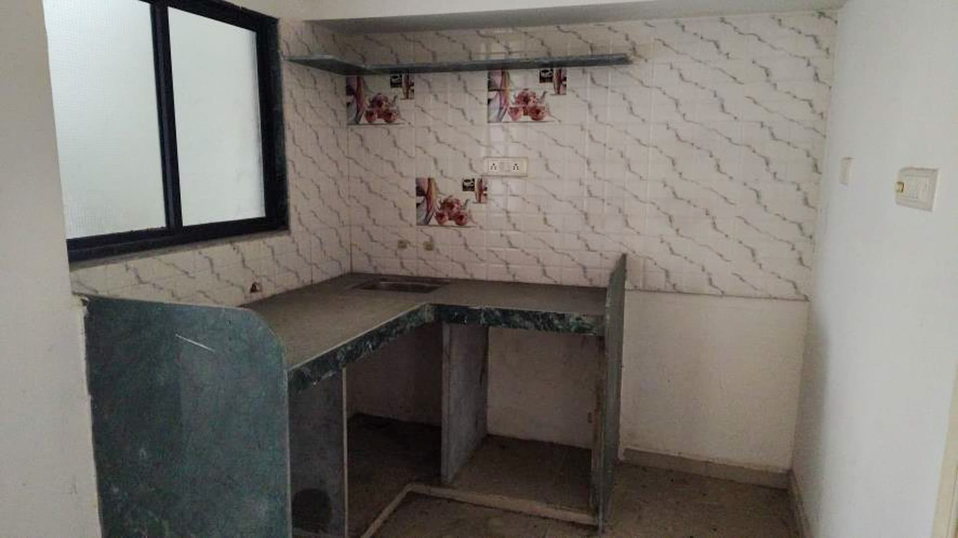Property Photos 6