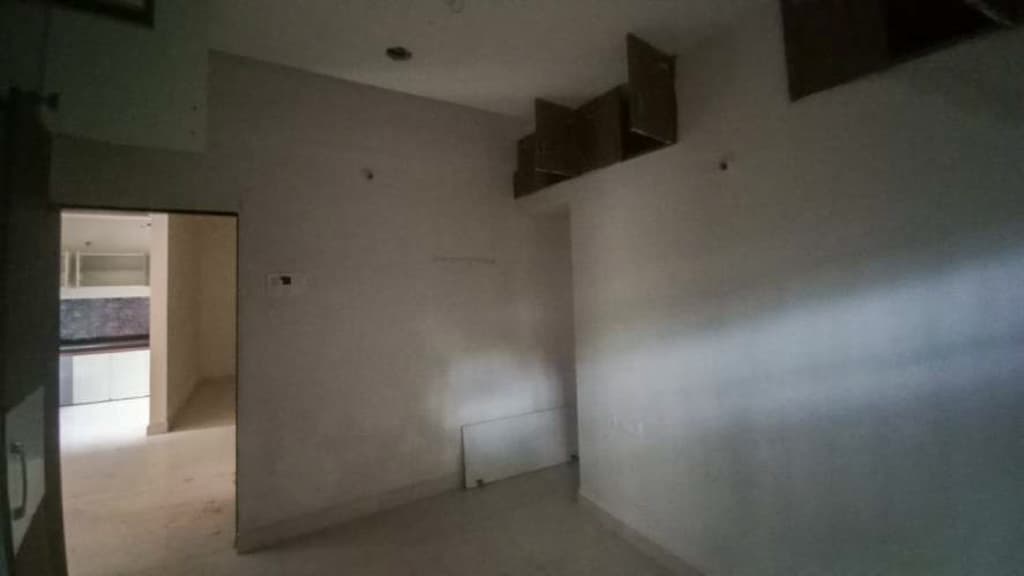 Property Photos 7