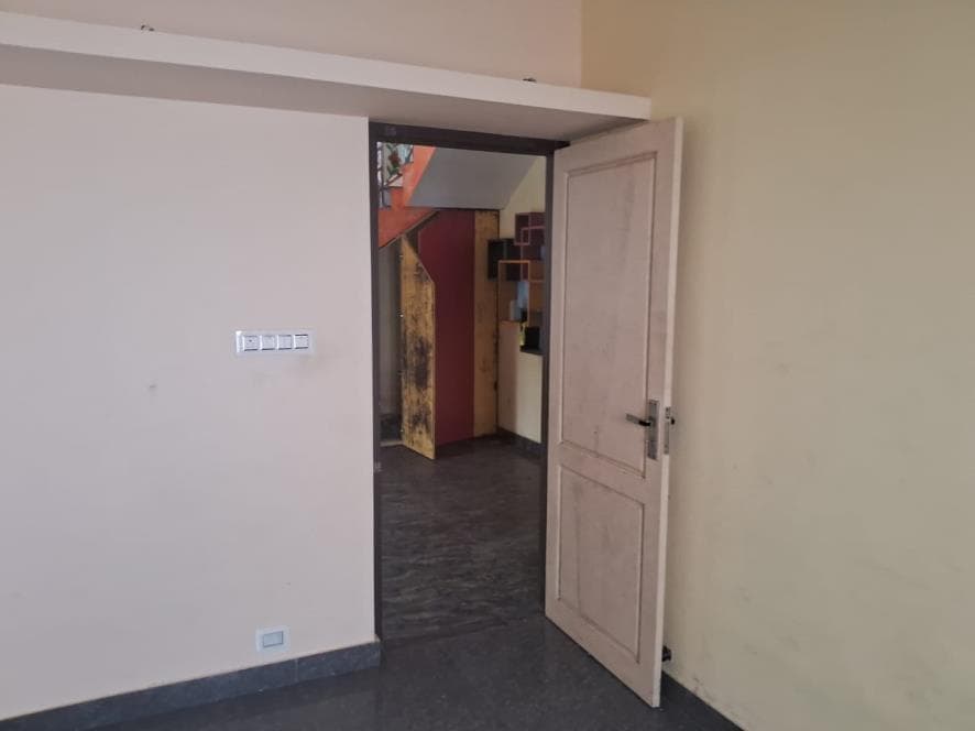 Property Photos 6