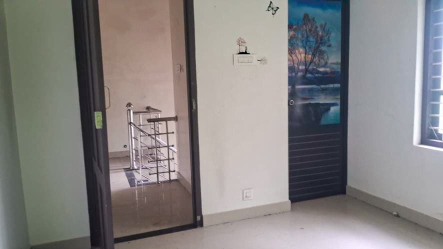 Property Photos 5