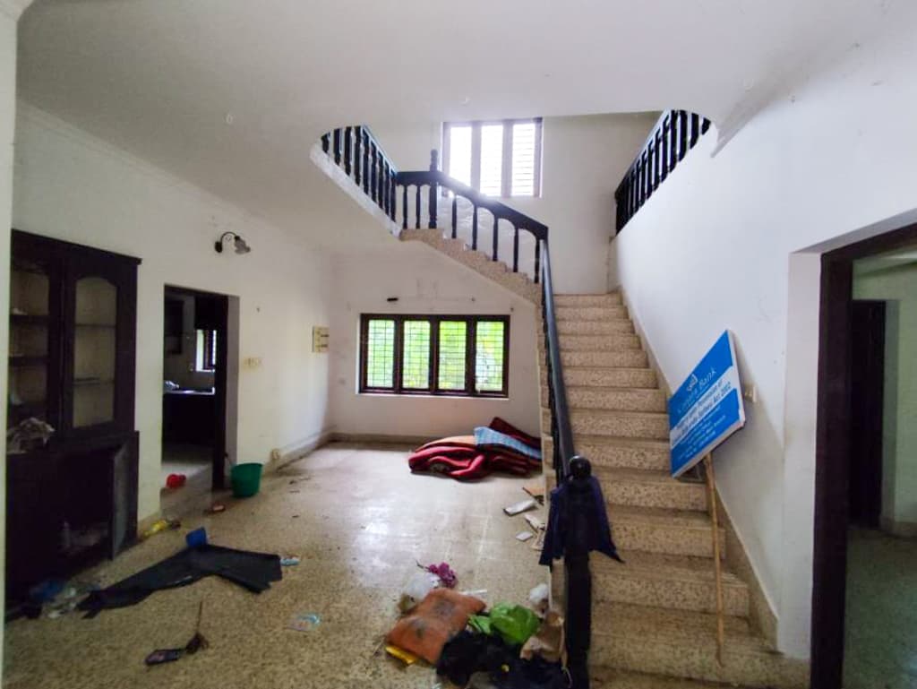 Property Photos 9