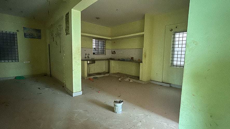 Property Photos 26