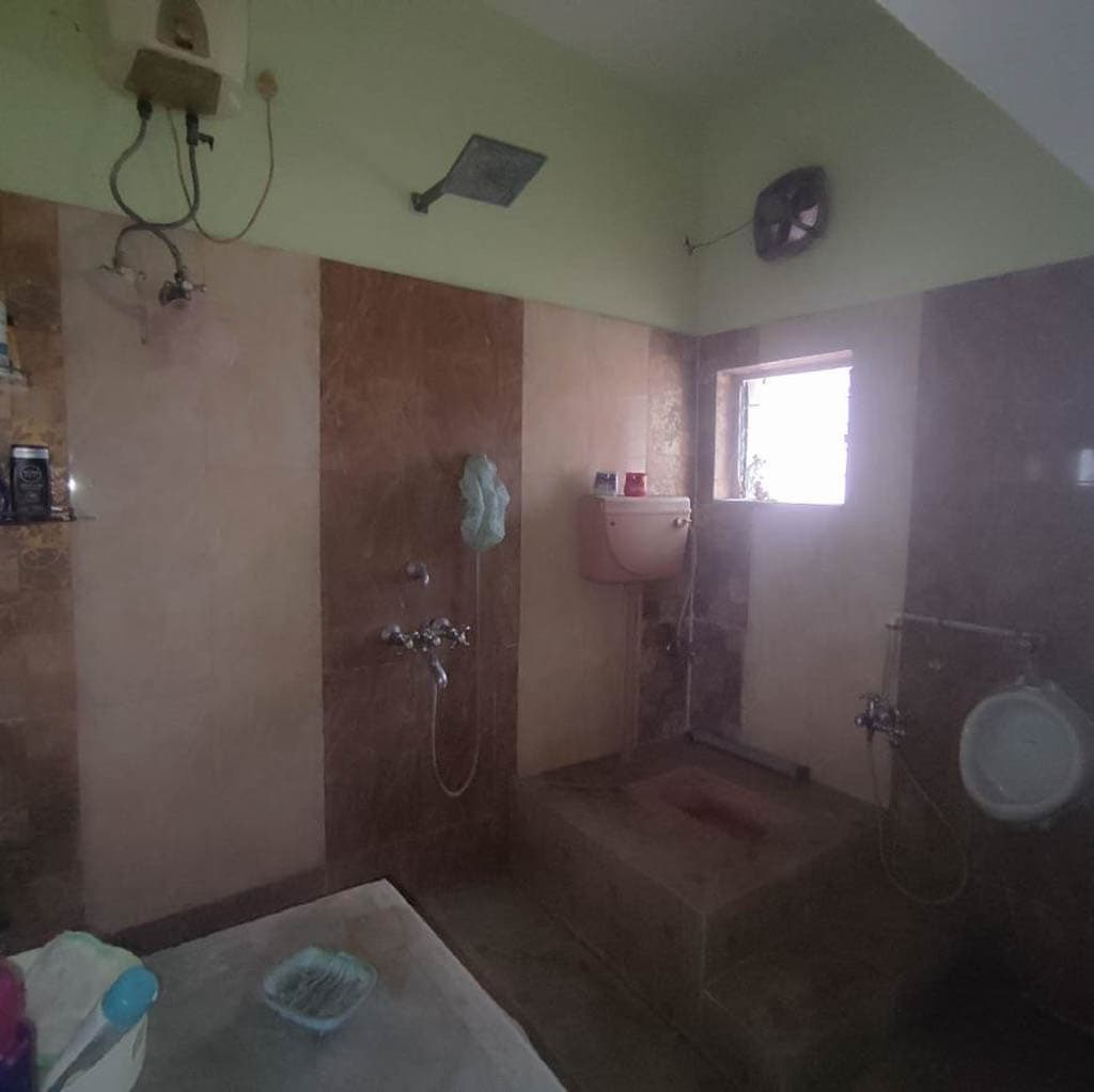 Property Photos 9