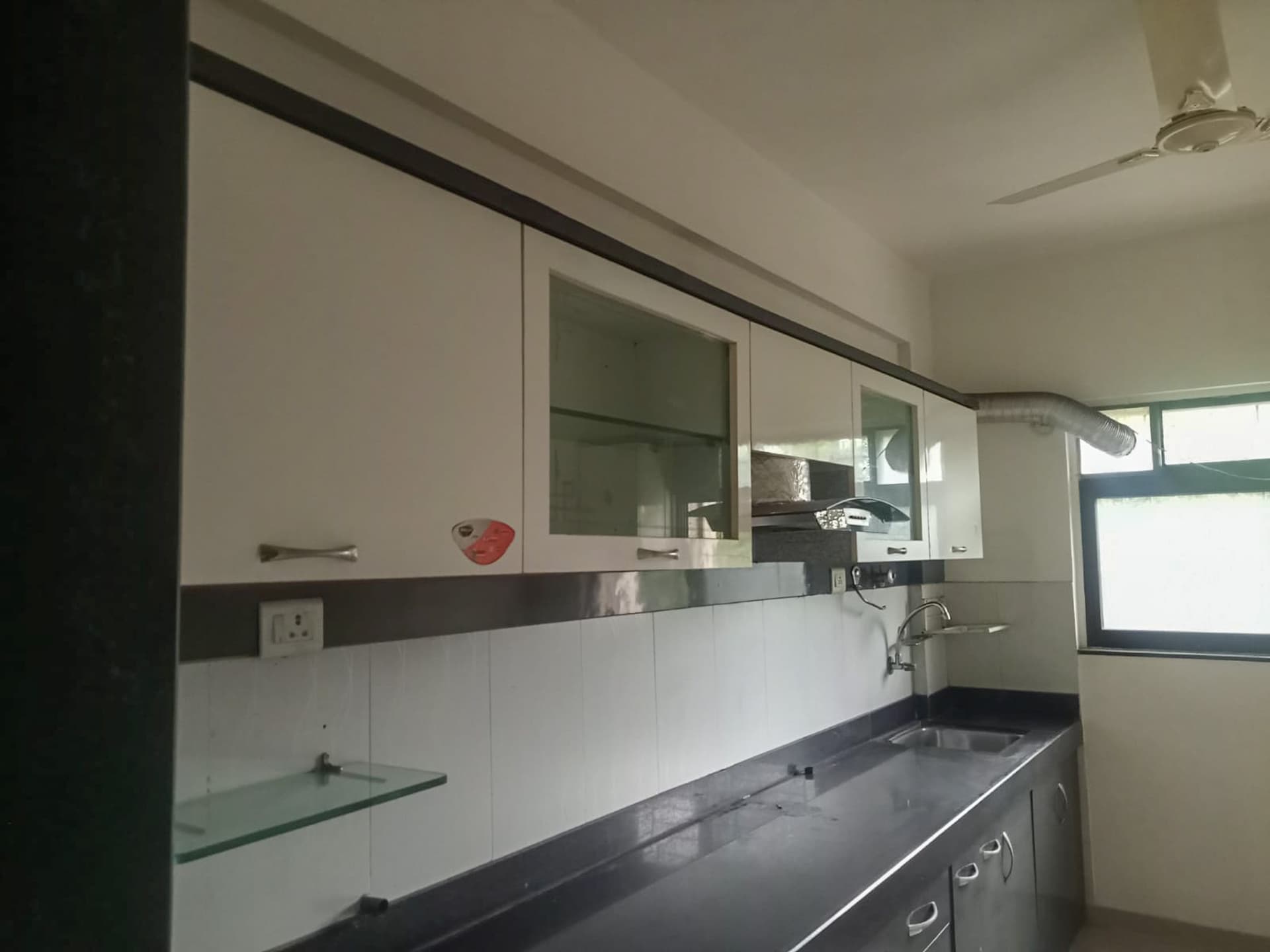 Property Photos 26