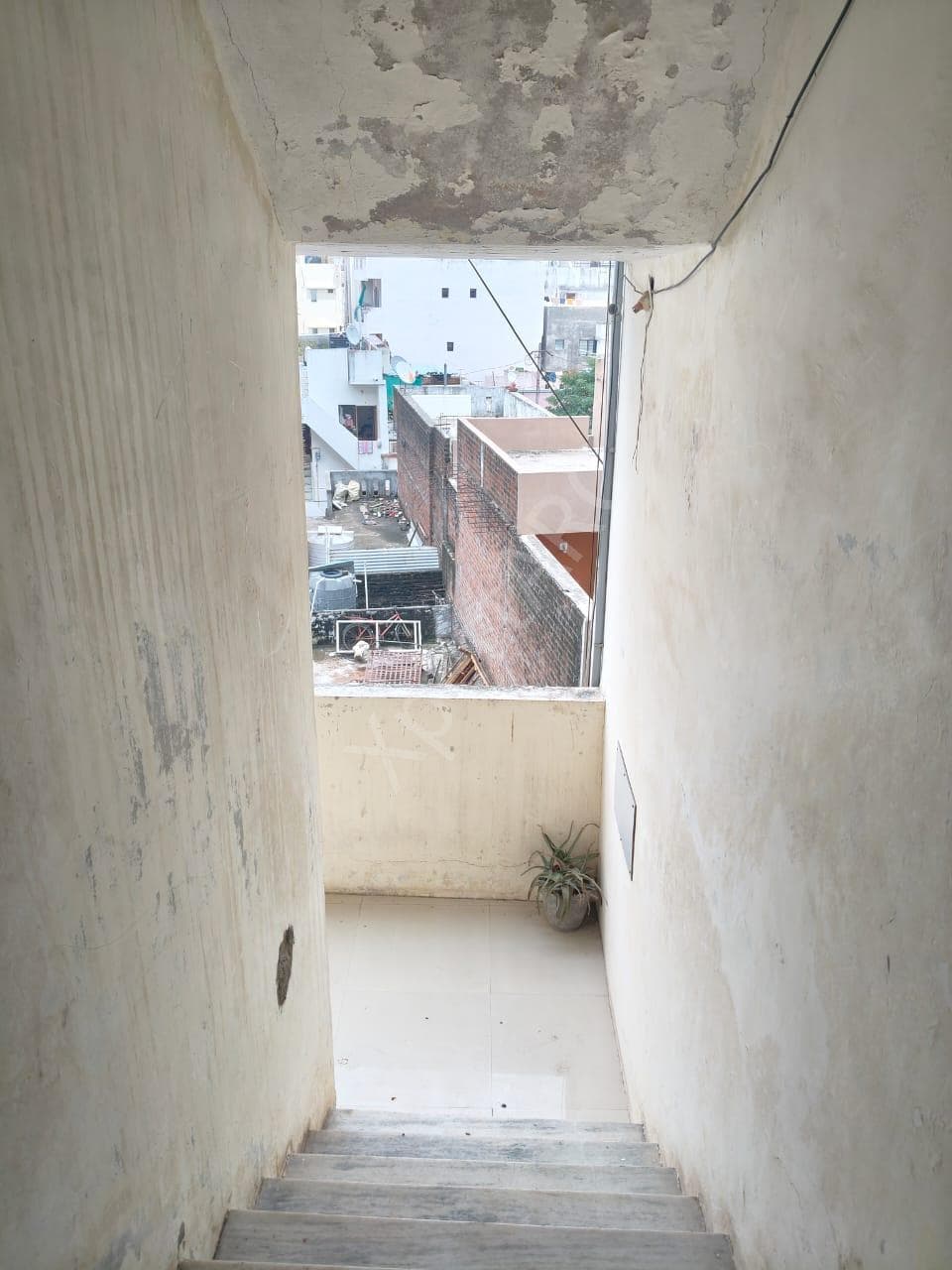 Property Photos 8