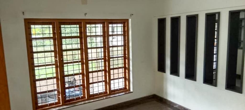 Property Photos 13
