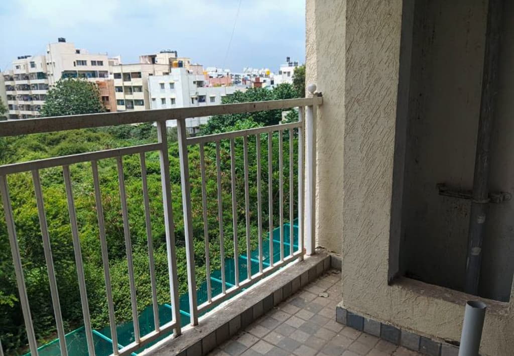 Property Photos 33