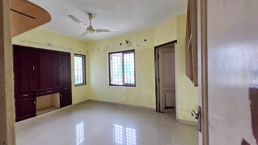 Property Photos 6