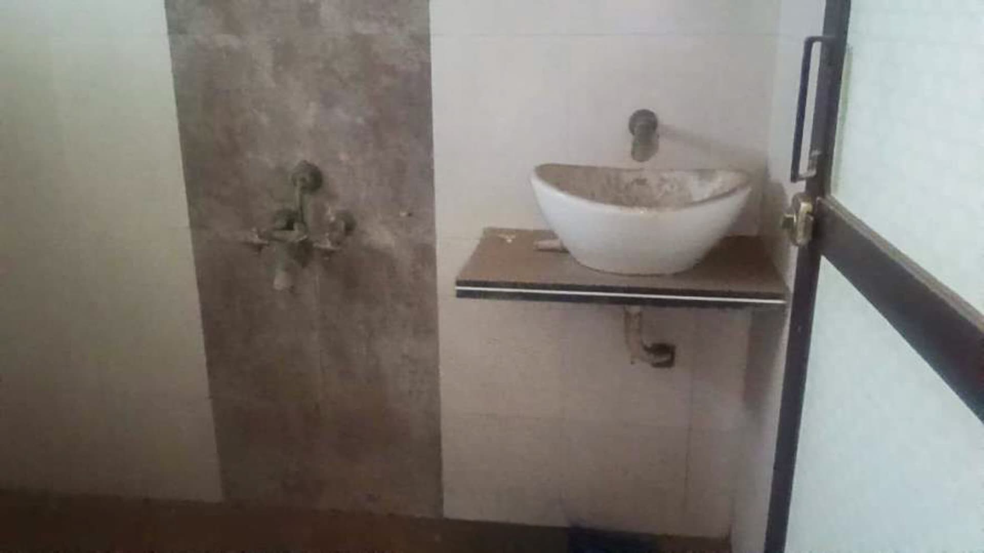 Property Photos 18