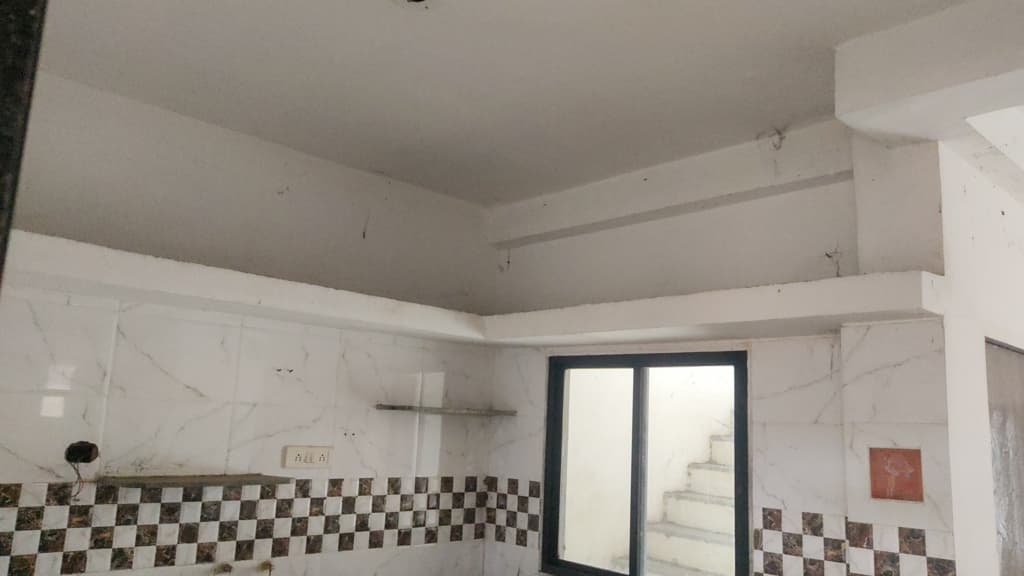 Property Photos 7