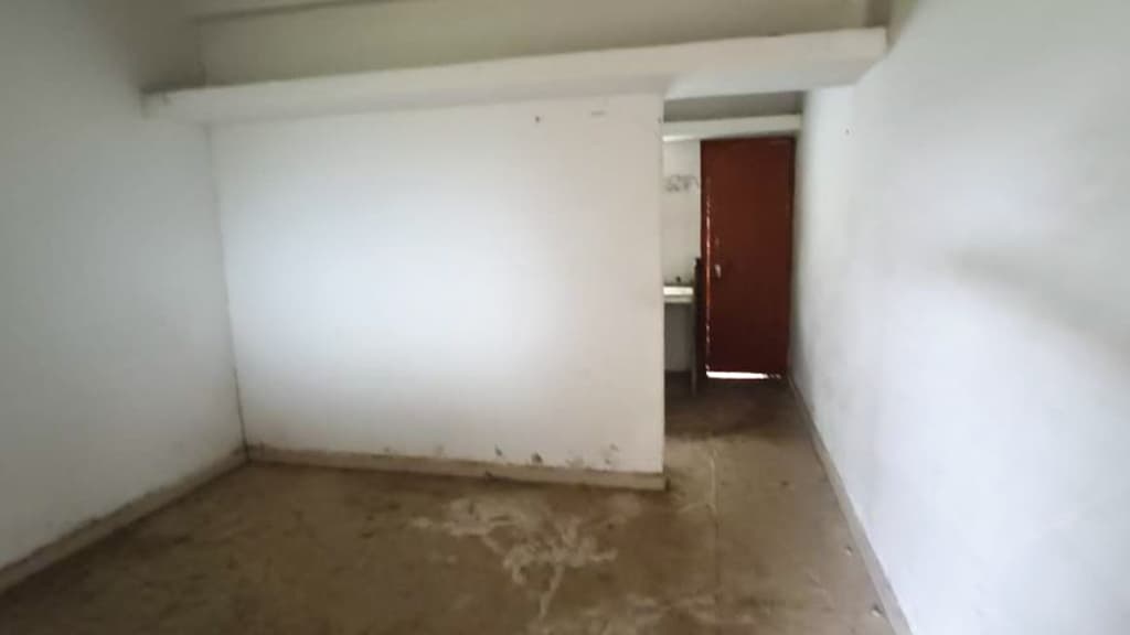 Property Photos 8