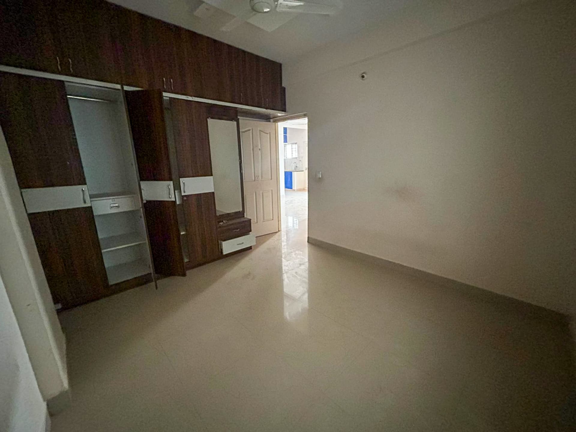 Property Photos 5