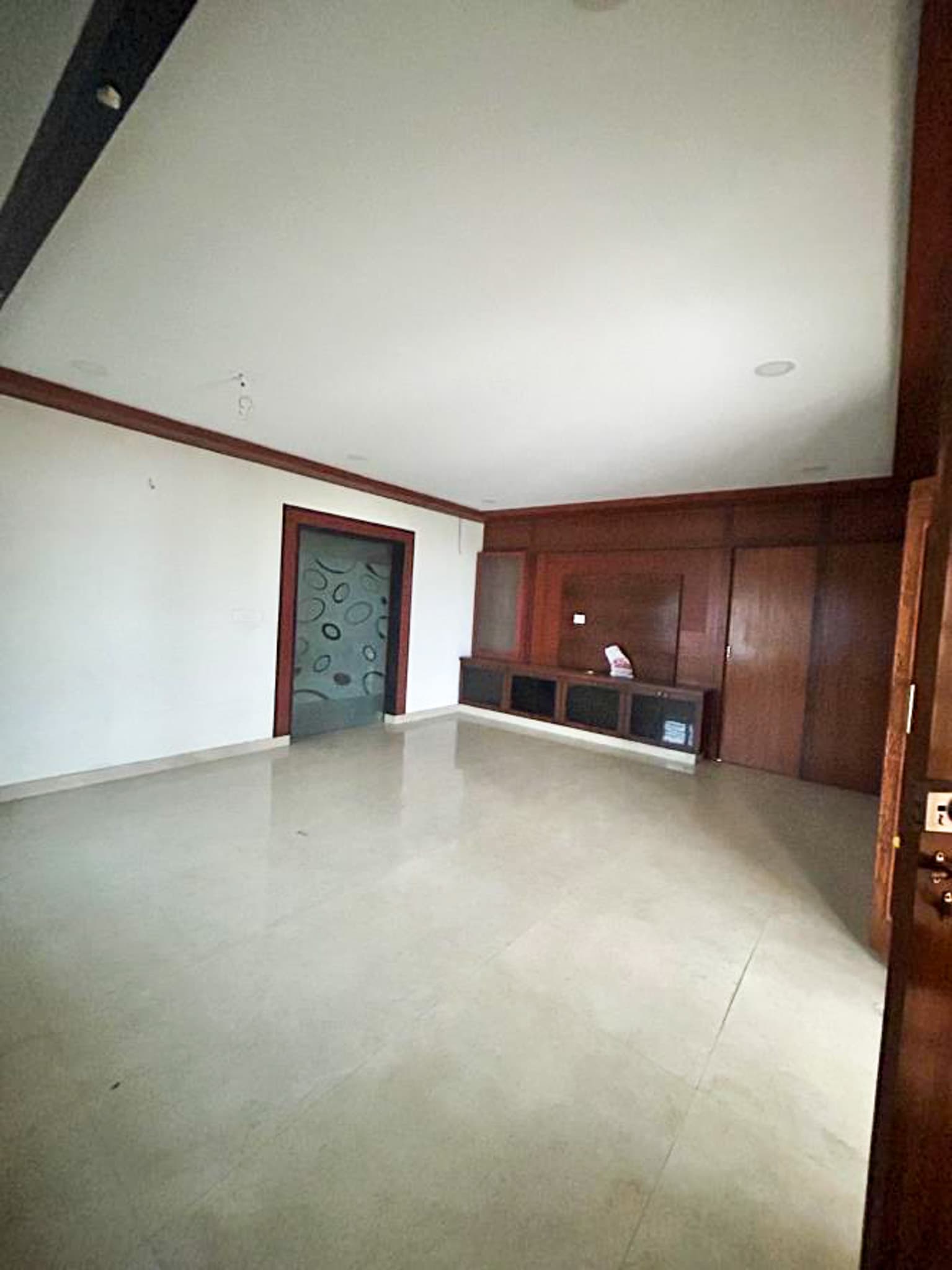 Property Photos 6