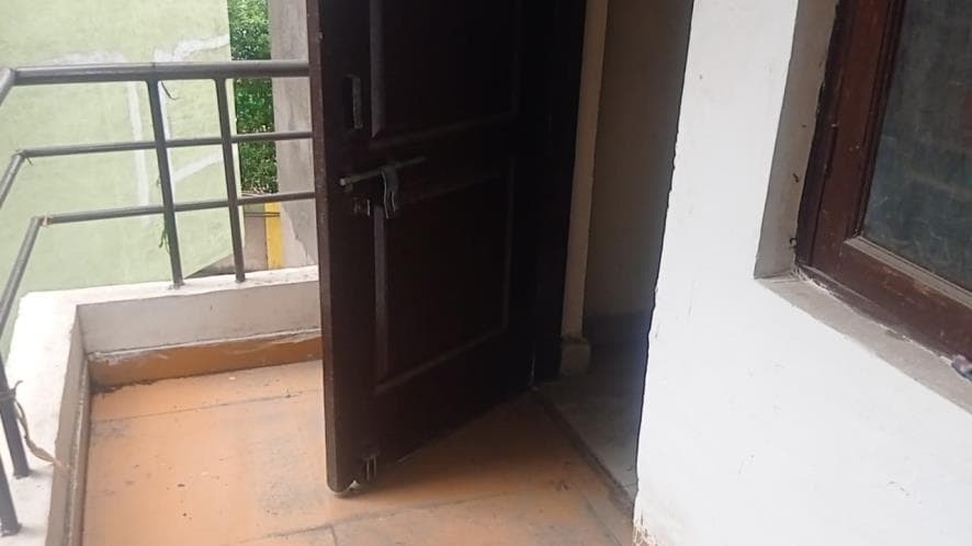Property Photos 8