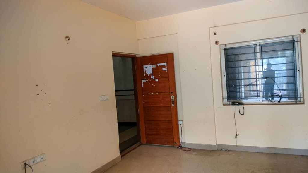 Property Photos 12