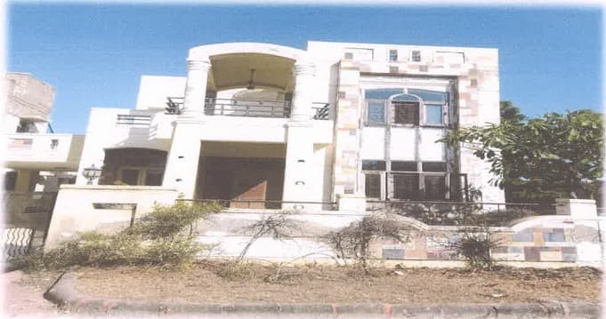 Property Photos 6