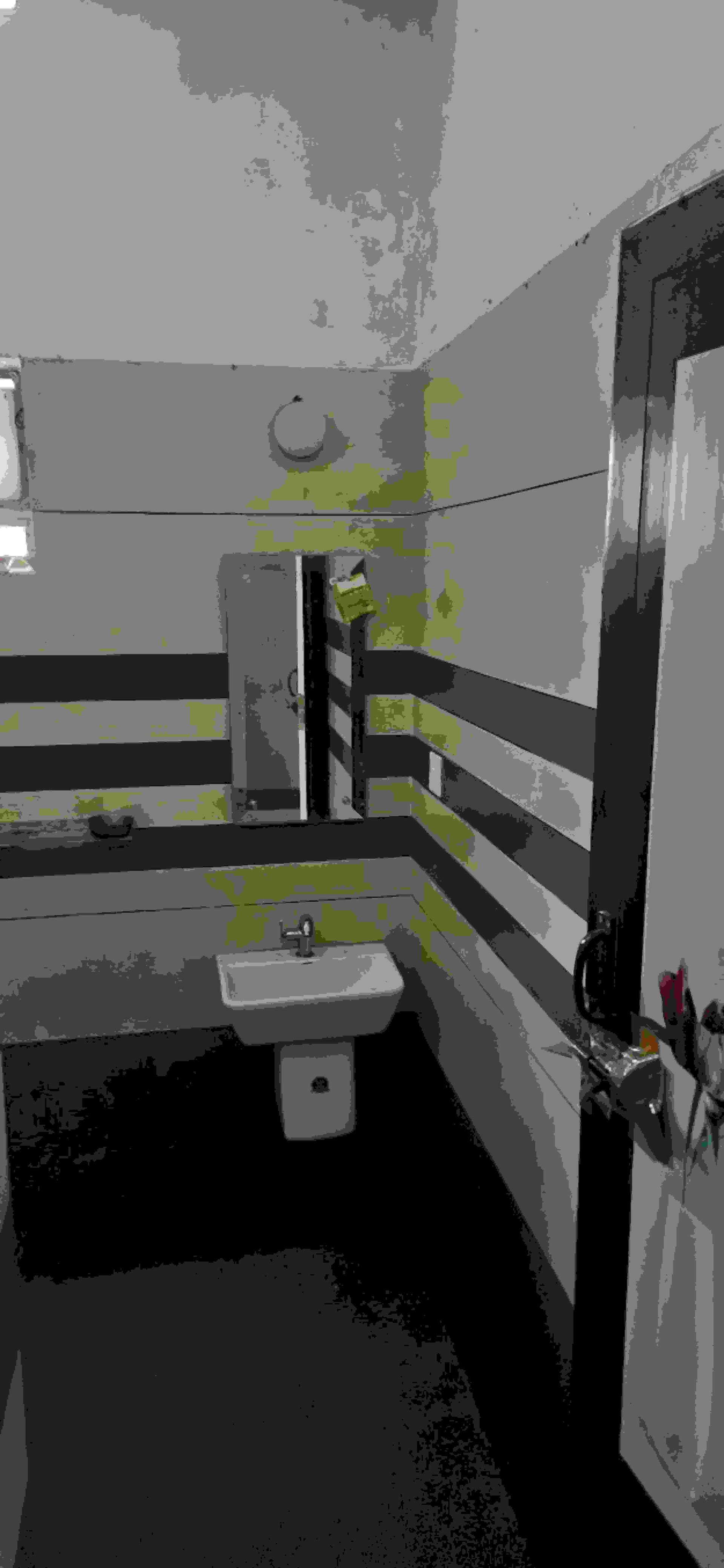 Property Photos 6