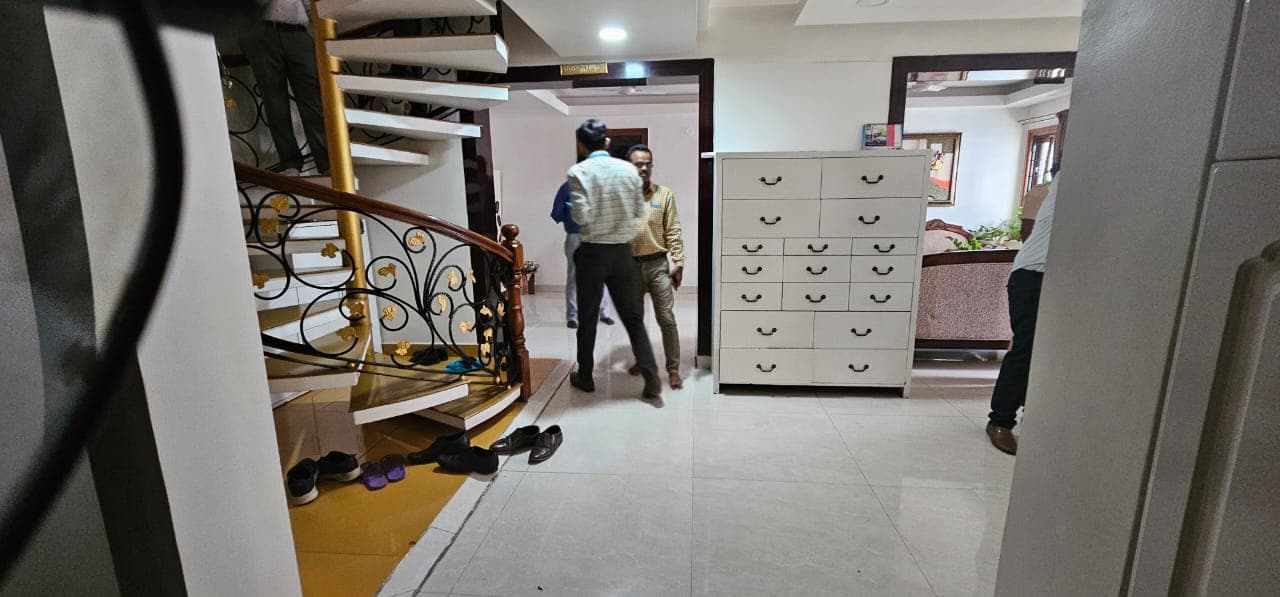 Property Photos 9