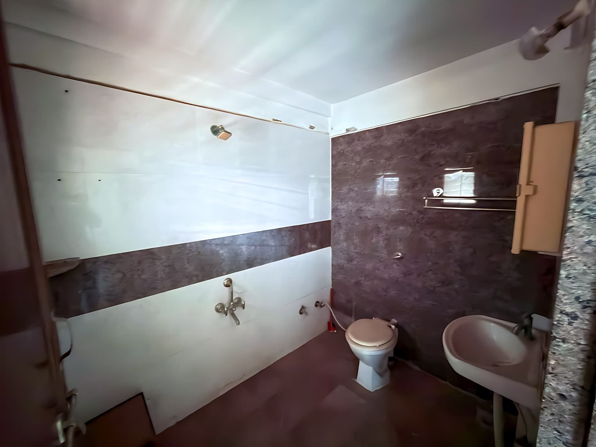 Property Photos 33