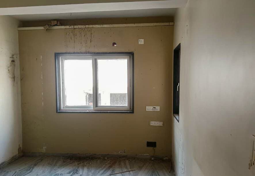 Property Photos 32