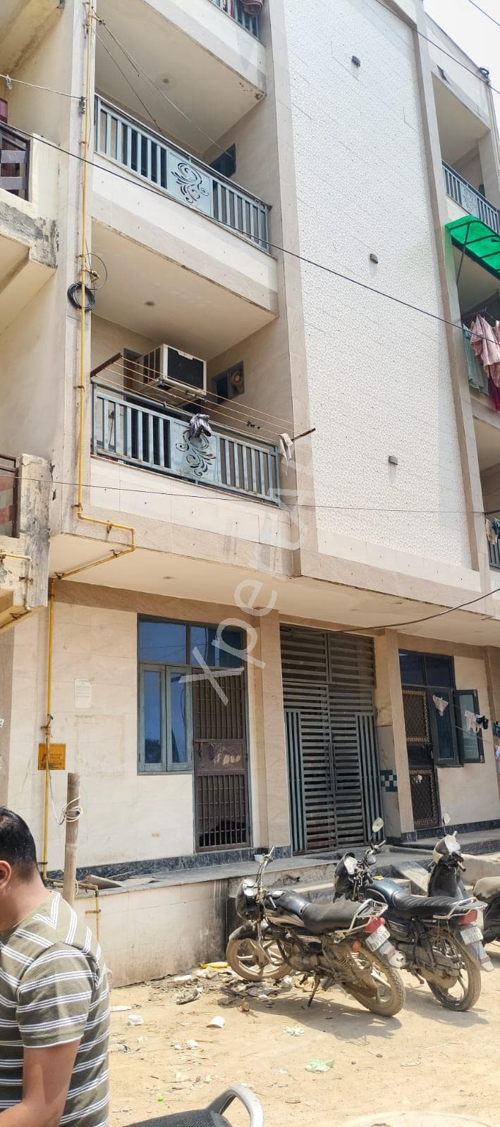Property Photos 6