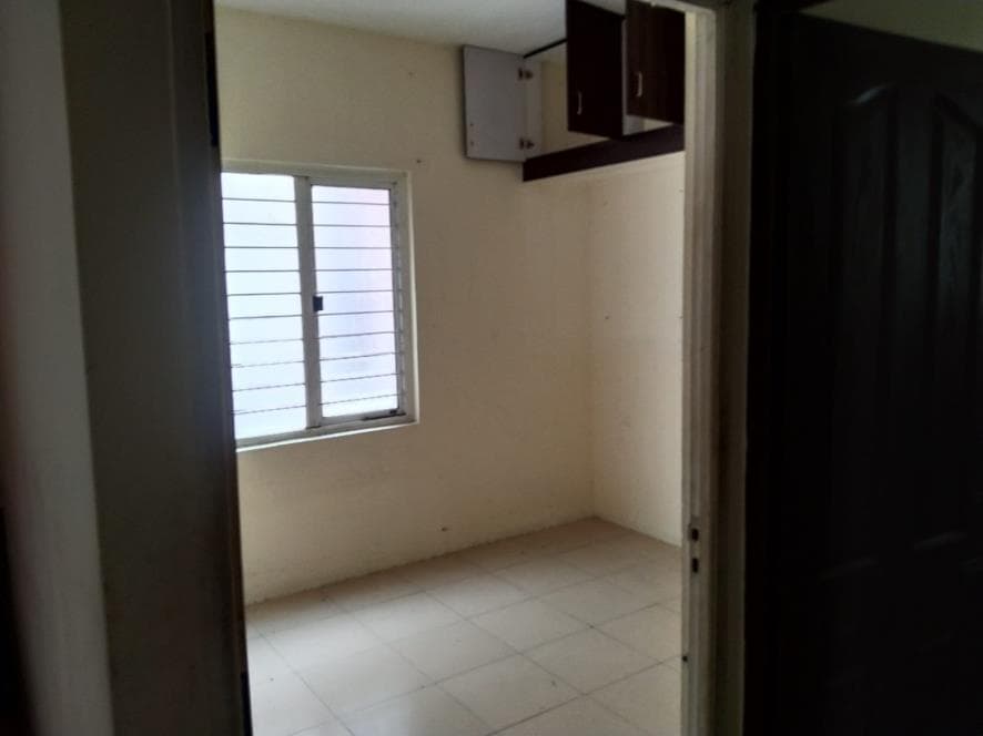Property Photos 6