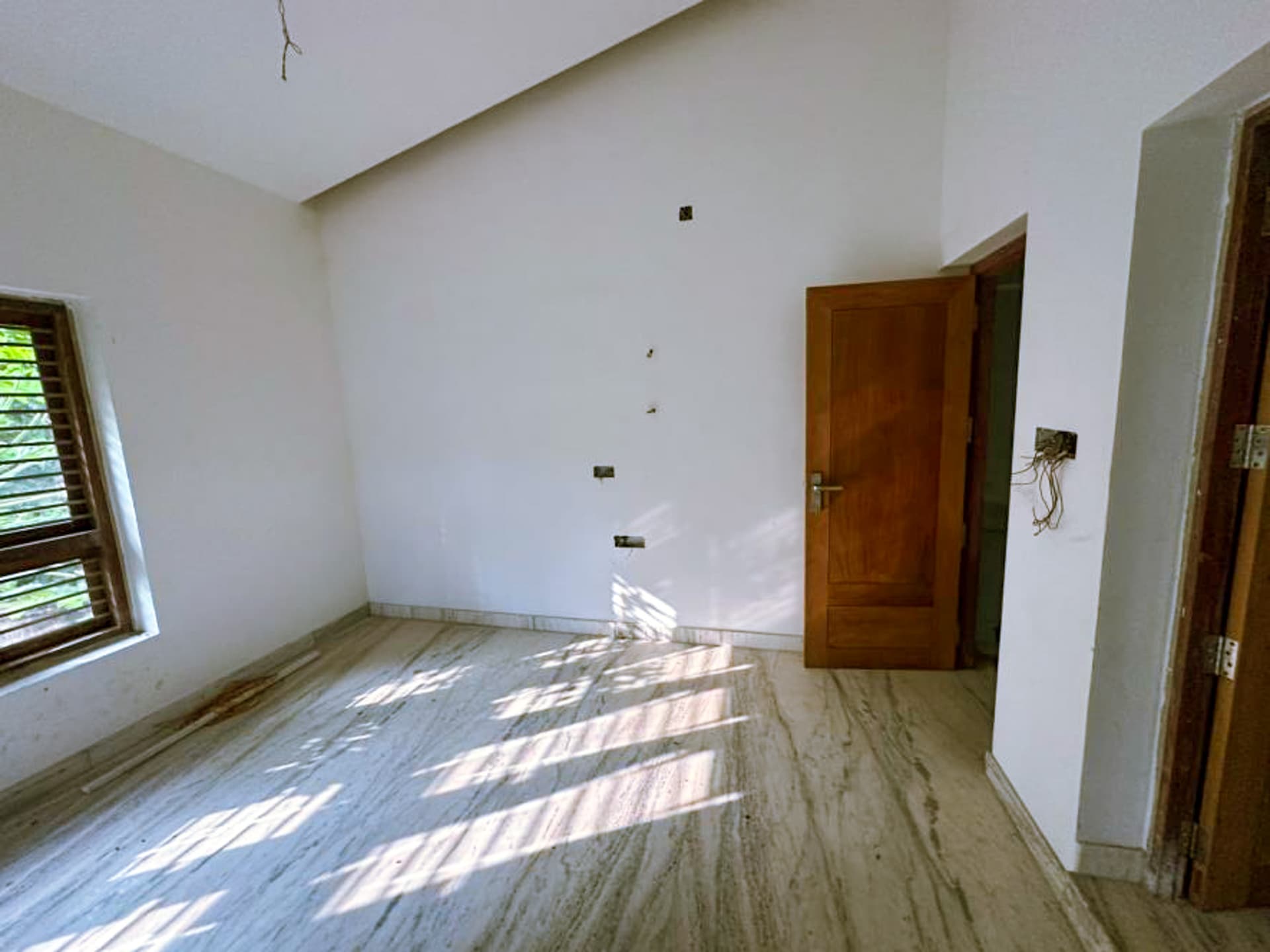 Property Photos 6