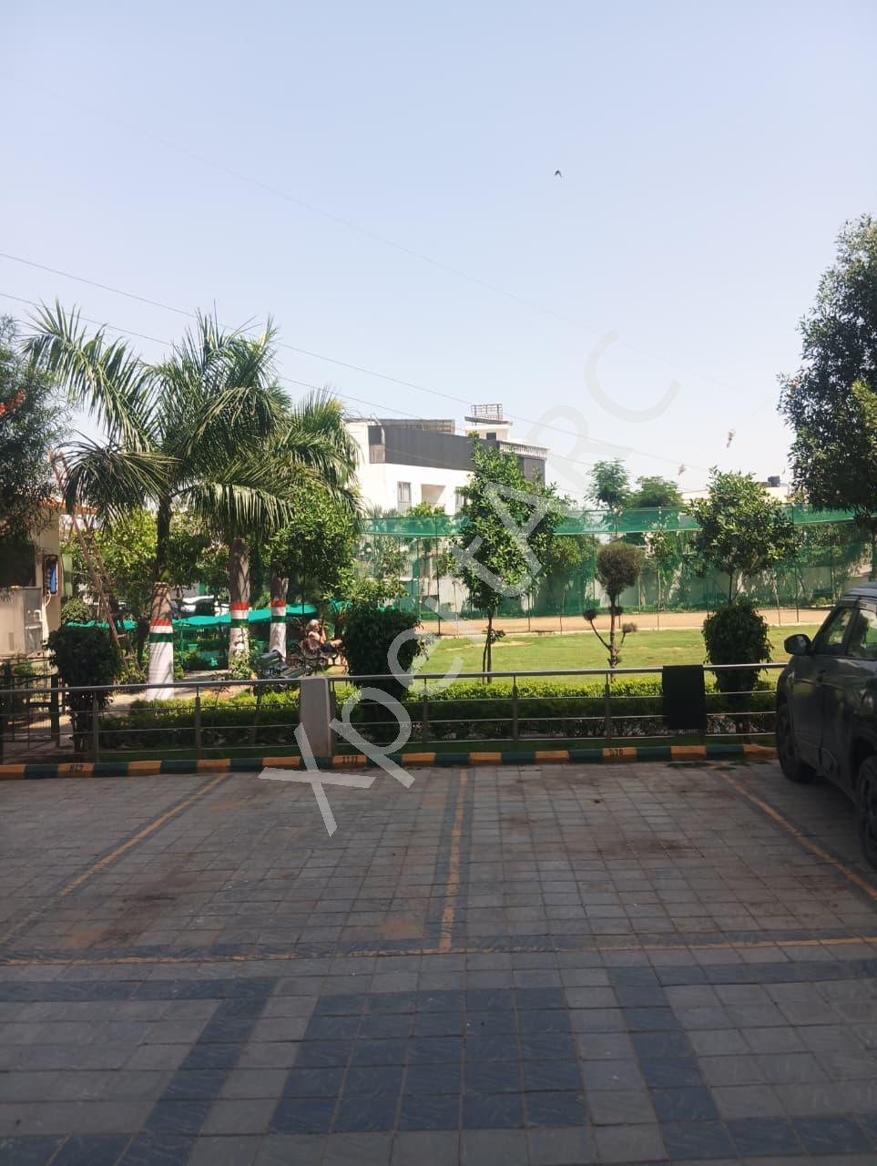 Property Photos 17