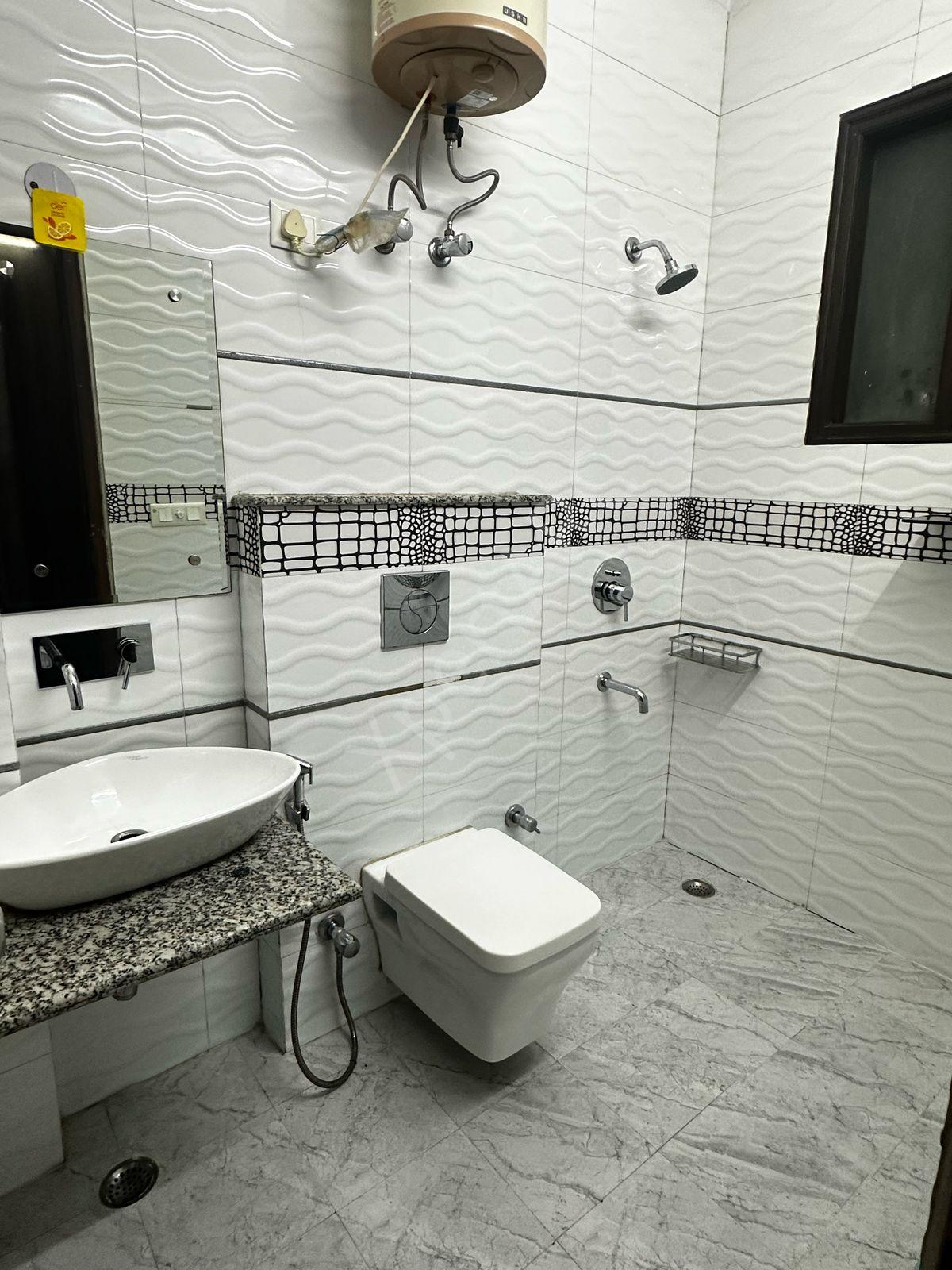 Property Photos 6